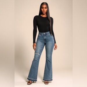 No Boundaries Distressed Flare Jeans – Size 11